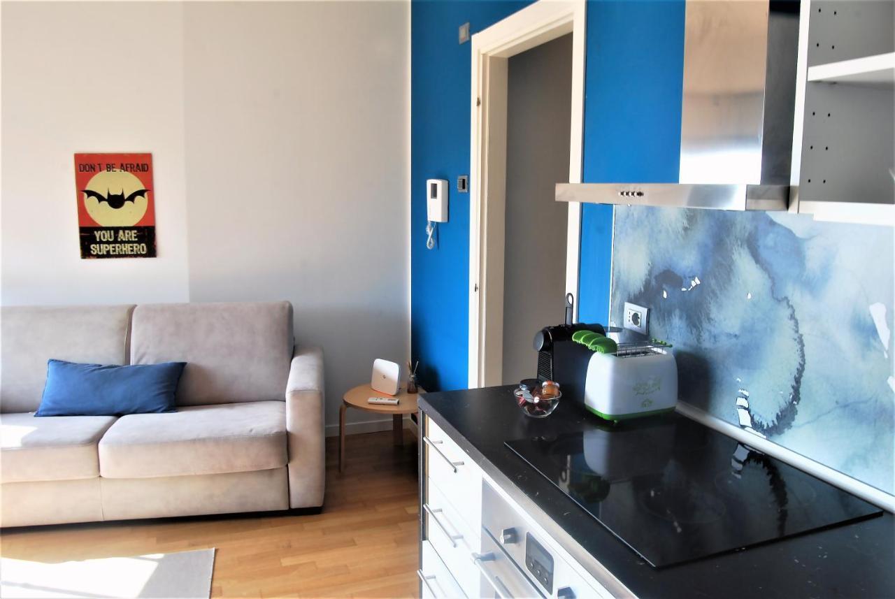 Modern & Bright Flat - 2 Min From The Sea Διαμέρισμα Σαβόνα Εξωτερικό φωτογραφία