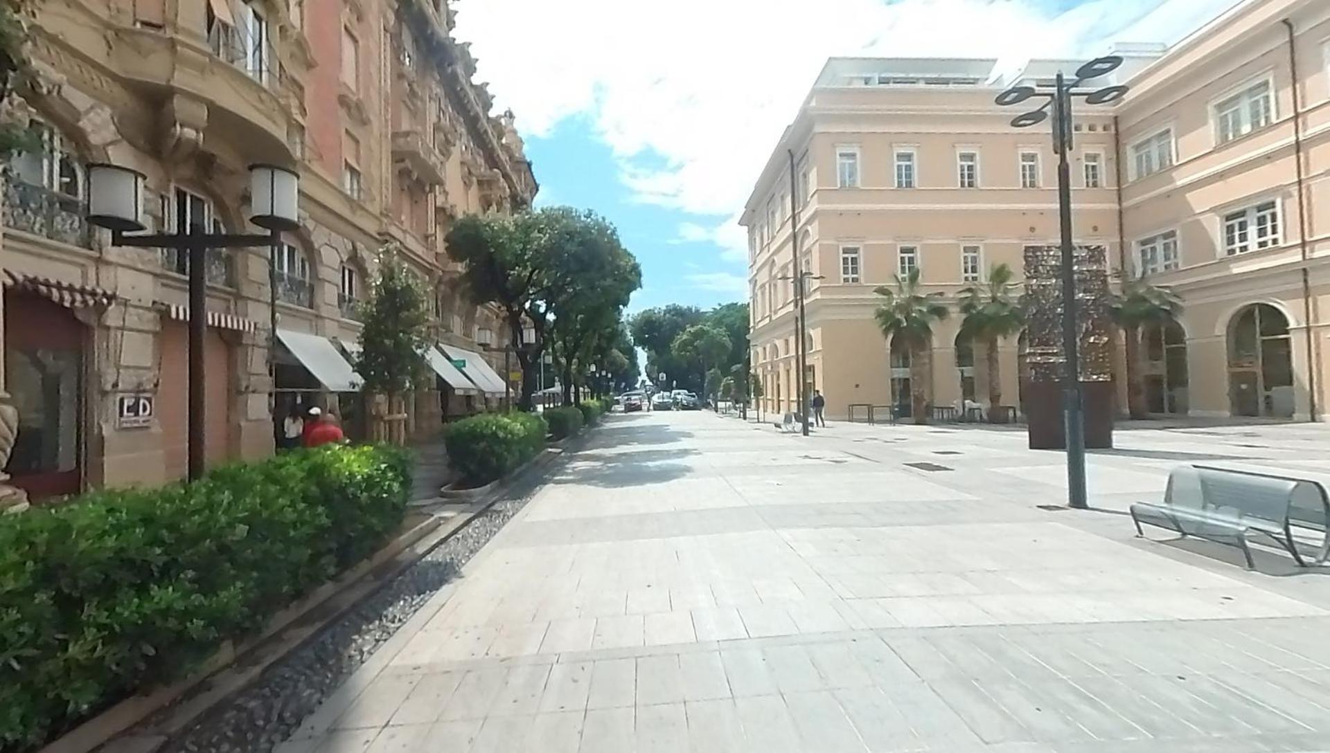 Modern & Bright Flat - 2 Min From The Sea Διαμέρισμα Σαβόνα Εξωτερικό φωτογραφία